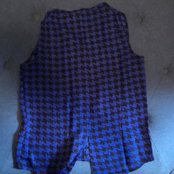 Checkered sleeveless top - Picture 2 of 3